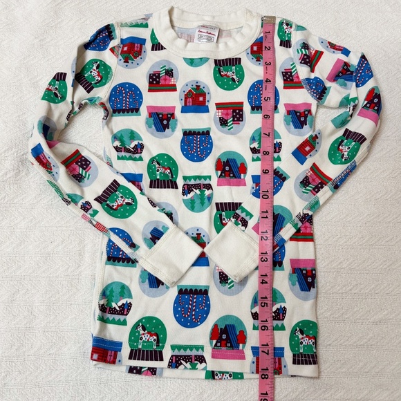 Hanna Andersson Pajama Set Winter Snow Globes Size 6-7 - festive, charming - Picture 5 of 10